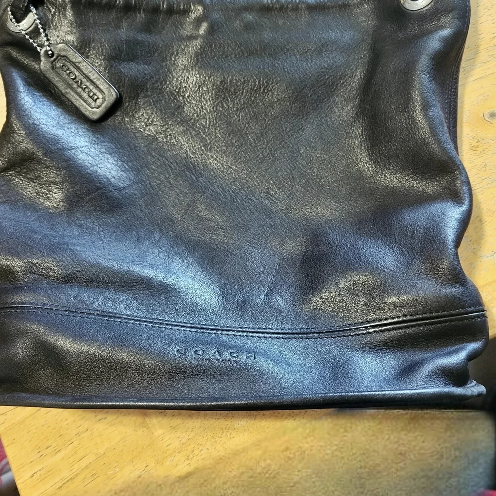 Coach Vintage Westport Shoulder Bucket Bag.